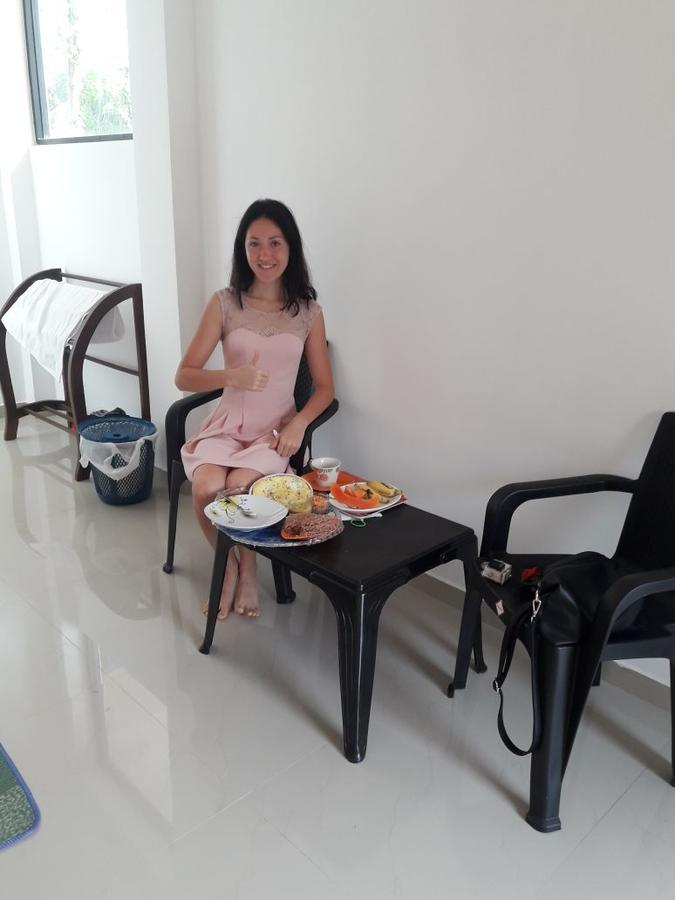Dolphin Cottage Мириса Екстериор снимка