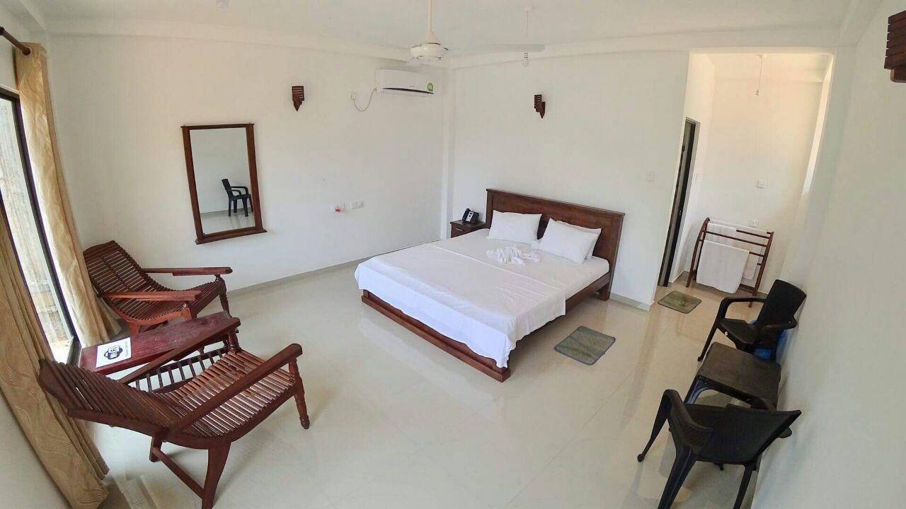 Dolphin Cottage Мириса Екстериор снимка
